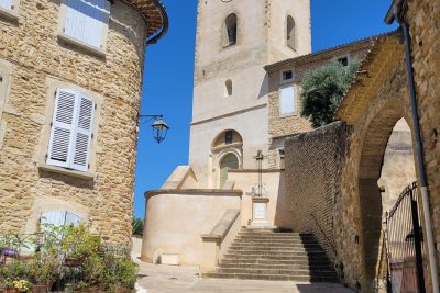 Eglise Saint-Pierre à Piolenc - Agrandir l'image 3 sur 12, fenêtre modale